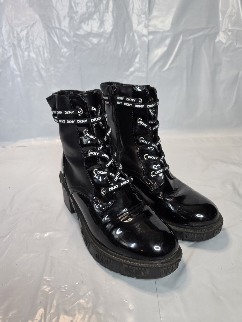 DKNY Black Combat Boots Women Logo Lace-Up Chunky Sole Ankle Boot Winter/spring
